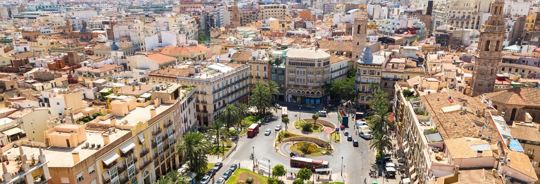 Panoramablick über Valencias Stadtbild.